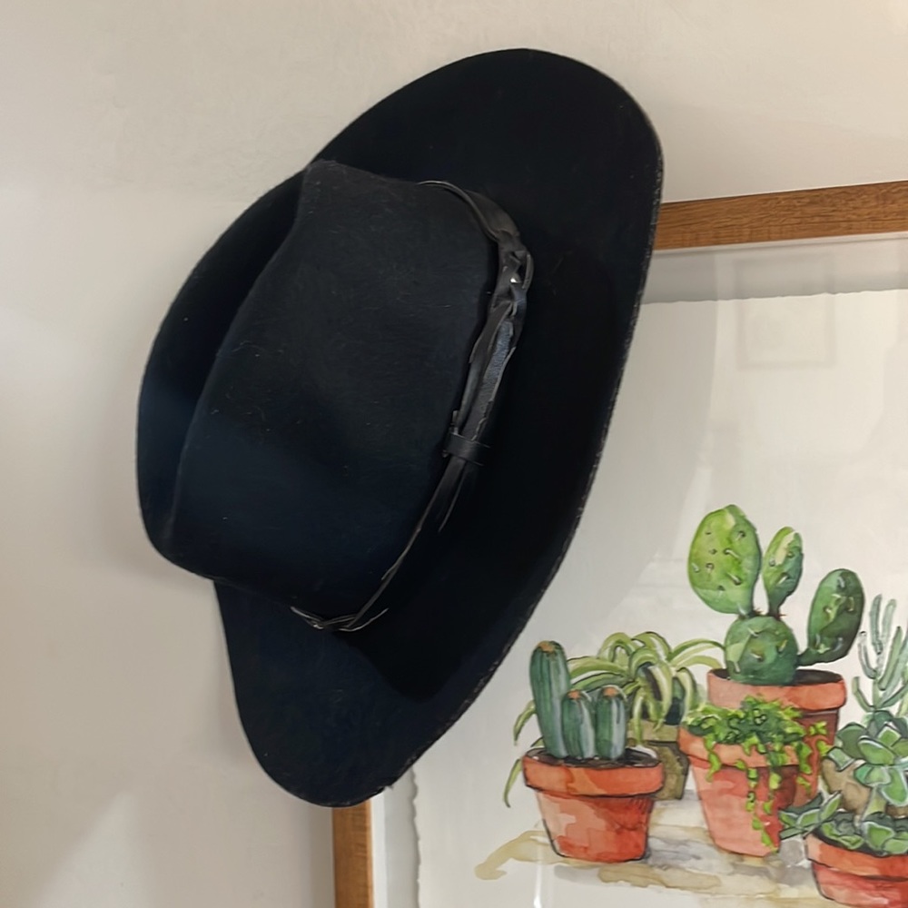 Black Western Rancher Style Wide Brim Hat